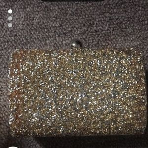Gold clutch